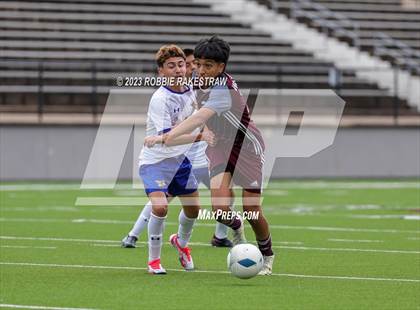 Thumbnail 2 in Palestine vs. Jacksonville (UIL 4A Region II Final) photogallery.
