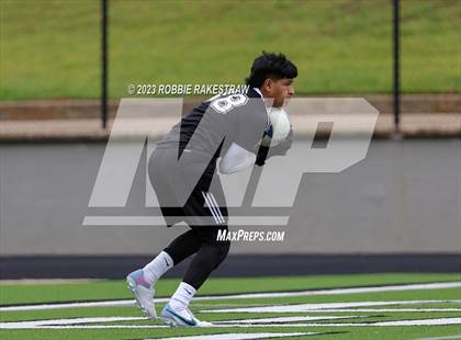 Thumbnail 3 in Palestine vs. Jacksonville (UIL 4A Region II Final) photogallery.