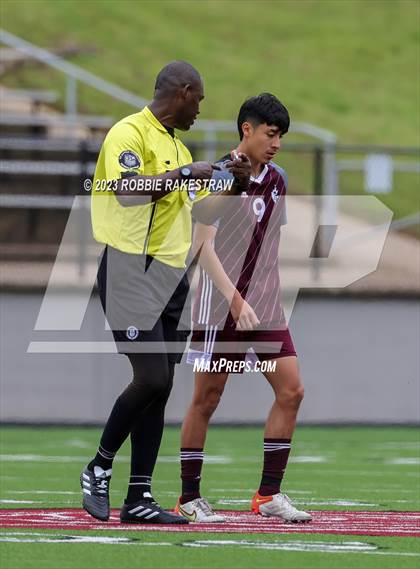 Thumbnail 2 in Palestine vs. Jacksonville (UIL 4A Region II Final) photogallery.