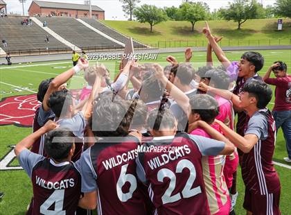 Thumbnail 2 in Palestine vs. Jacksonville (UIL 4A Region II Final) photogallery.