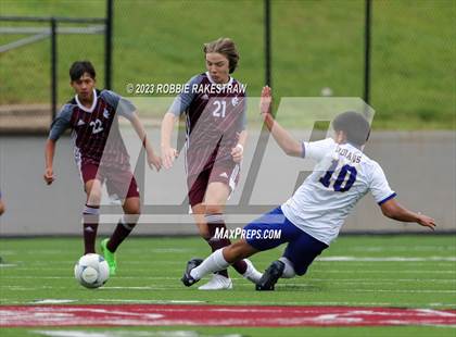 Thumbnail 2 in Palestine vs. Jacksonville (UIL 4A Region II Final) photogallery.