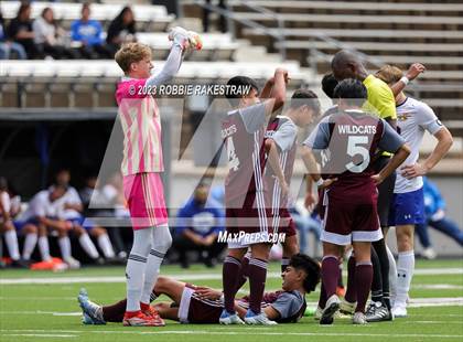 Thumbnail 2 in Palestine vs. Jacksonville (UIL 4A Region II Final) photogallery.