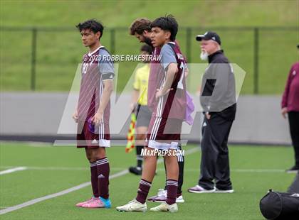Thumbnail 2 in Palestine vs. Jacksonville (UIL 4A Region II Final) photogallery.