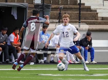 Thumbnail 2 in Palestine vs. Jacksonville (UIL 4A Region II Final) photogallery.