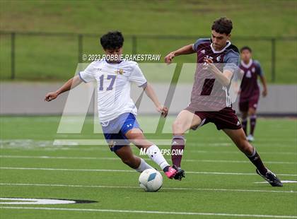 Thumbnail 2 in Palestine vs. Jacksonville (UIL 4A Region II Final) photogallery.