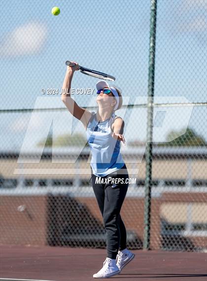 Thumbnail 1 in Frontier League Tournament photogallery.