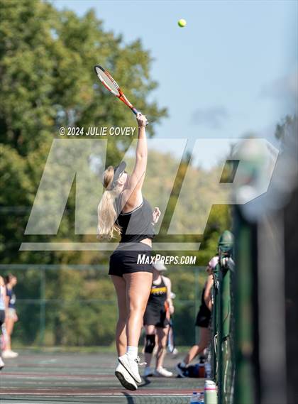 Thumbnail 1 in Frontier League Tournament photogallery.
