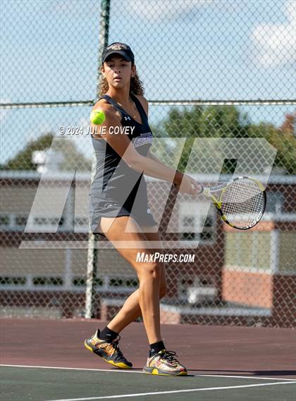 Thumbnail 1 in Frontier League Tournament photogallery.