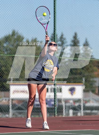 Thumbnail 1 in Frontier League Tournament photogallery.