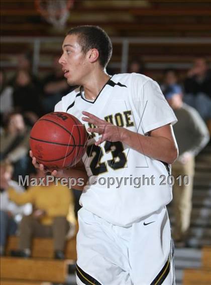 Thumbnail 3 in Fairview @ Arapahoe (Cherry Creek Holiday Classic) photogallery.