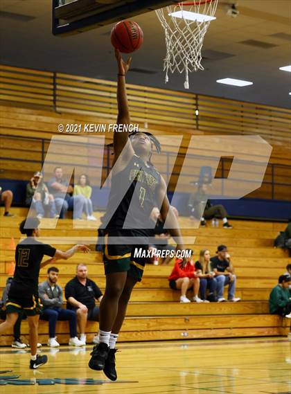 Thumbnail 3 in Willow Canyon vs Peoria (Sunnyslope Hoopsgiving Tournament) photogallery.