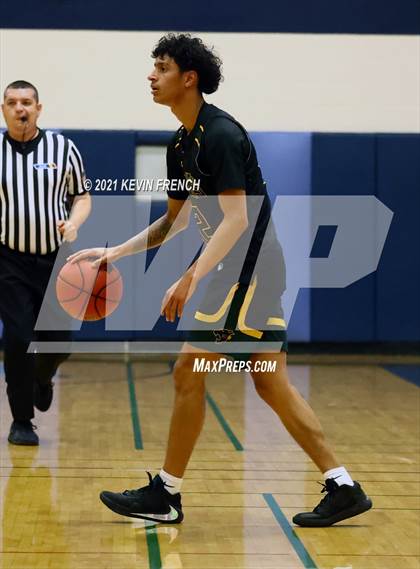 Thumbnail 3 in Willow Canyon vs Peoria (Sunnyslope Hoopsgiving Tournament) photogallery.