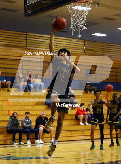 Thumbnail 2 in Willow Canyon vs Peoria (Sunnyslope Hoopsgiving Tournament) photogallery.