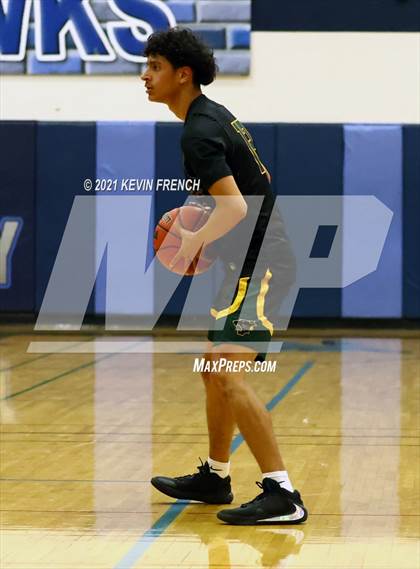 Thumbnail 1 in Willow Canyon vs Peoria (Sunnyslope Hoopsgiving Tournament) photogallery.