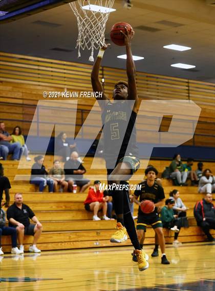 Thumbnail 3 in Willow Canyon vs Peoria (Sunnyslope Hoopsgiving Tournament) photogallery.