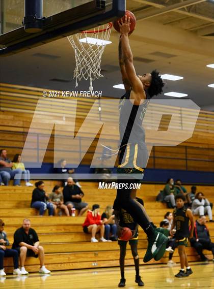 Thumbnail 3 in Willow Canyon vs Peoria (Sunnyslope Hoopsgiving Tournament) photogallery.