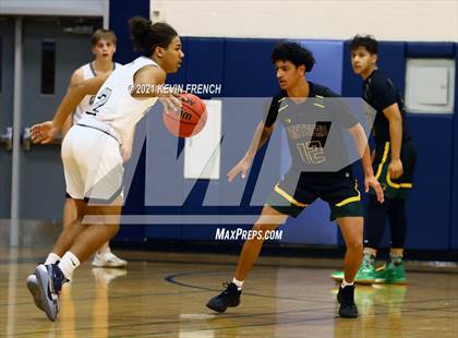 Thumbnail 3 in Willow Canyon vs Peoria (Sunnyslope Hoopsgiving Tournament) photogallery.