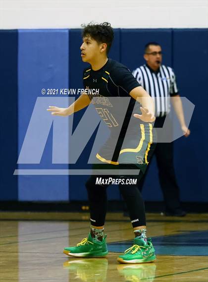 Thumbnail 3 in Willow Canyon vs Peoria (Sunnyslope Hoopsgiving Tournament) photogallery.
