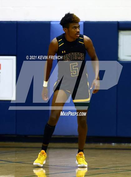 Thumbnail 2 in Willow Canyon vs Peoria (Sunnyslope Hoopsgiving Tournament) photogallery.
