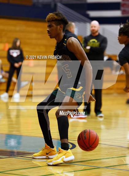 Thumbnail 2 in Willow Canyon vs Peoria (Sunnyslope Hoopsgiving Tournament) photogallery.