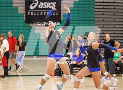 Thumbnail 1 in Branson vs. Redondo Union (Durango Fall Classic) photogallery.