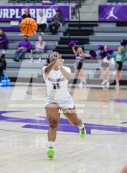 Thumbnail 3 in Greenwood vs. Fayetteville photogallery.