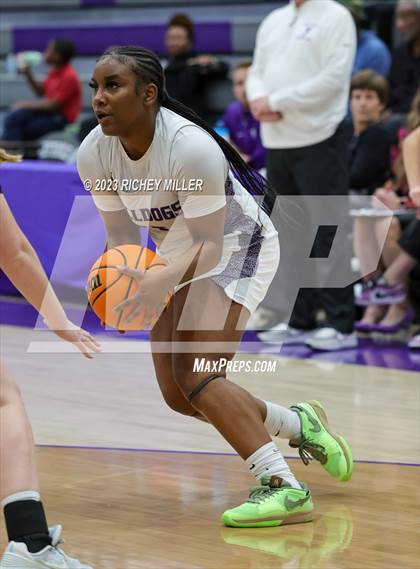 Thumbnail 3 in Greenwood vs. Fayetteville photogallery.