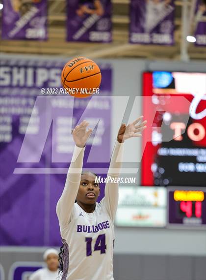 Thumbnail 2 in Greenwood vs. Fayetteville photogallery.