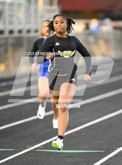 Thumbnail 1 in Hamilton Southeastern Triangular Invite (100 Meter)  photogallery.