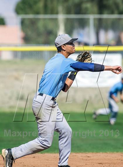 Thumbnail 3 in Huntington Beach vs. Ramona (Palm Desert Preseason Classic) photogallery.