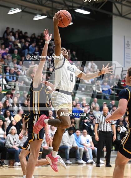 Thumbnail 3 in Archbishop Hoban vs. Olmsted Falls (OHSAA Division 3 Regional Semifinal) photogallery.