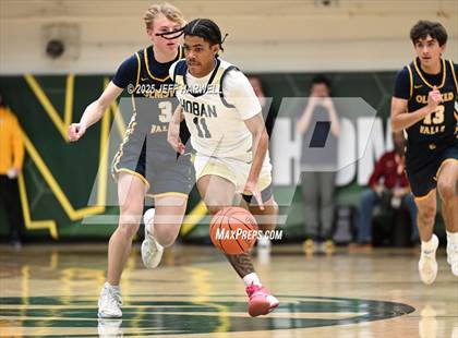 Thumbnail 3 in Archbishop Hoban vs. Olmsted Falls (OHSAA Division 3 Regional Semifinal) photogallery.