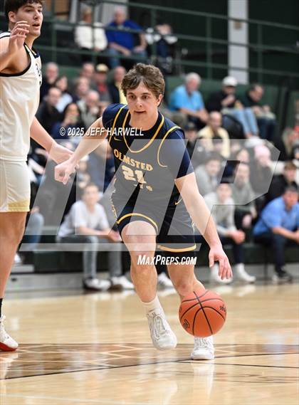 Thumbnail 1 in Archbishop Hoban vs. Olmsted Falls (OHSAA Division 3 Regional Semifinal) photogallery.