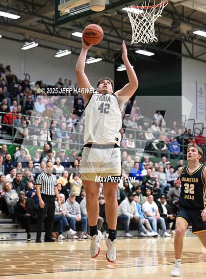 Thumbnail 2 in Archbishop Hoban vs. Olmsted Falls (OHSAA Division 3 Regional Semifinal) photogallery.