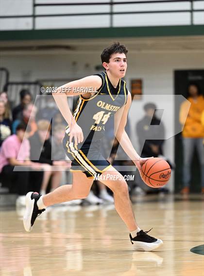 Thumbnail 3 in Archbishop Hoban vs. Olmsted Falls (OHSAA Division 3 Regional Semifinal) photogallery.