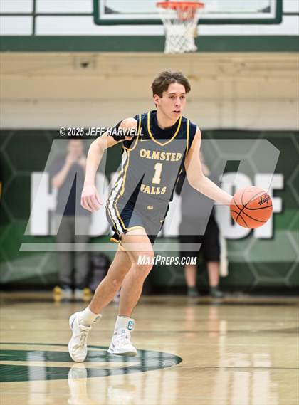 Thumbnail 1 in Archbishop Hoban vs. Olmsted Falls (OHSAA Division 3 Regional Semifinal) photogallery.