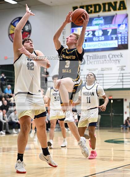 Thumbnail 1 in Archbishop Hoban vs. Olmsted Falls (OHSAA Division 3 Regional Semifinal) photogallery.