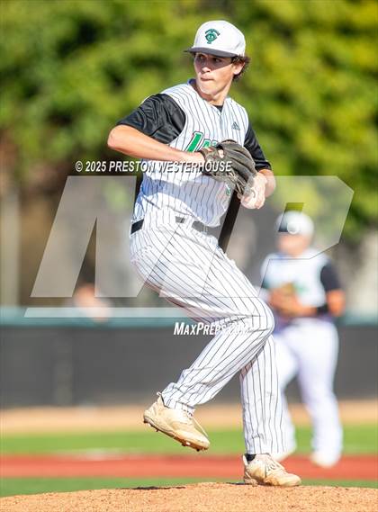 Thumbnail 2 in Moorpark @ Thousand Oaks photogallery.