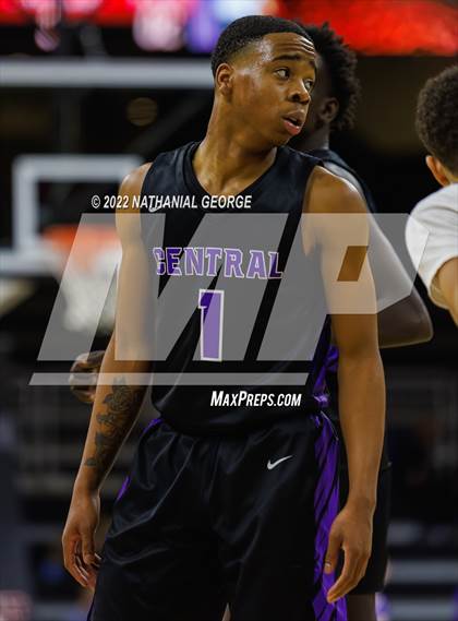 Thumbnail 3 in Omaha Central vs. Bellevue West (Metro Tournament) photogallery.
