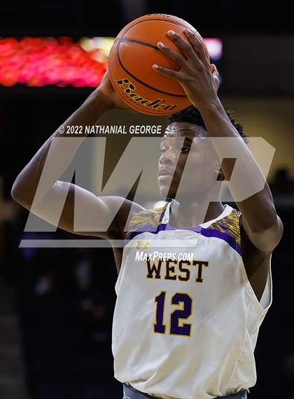 Thumbnail 1 in Omaha Central vs. Bellevue West (Metro Tournament) photogallery.
