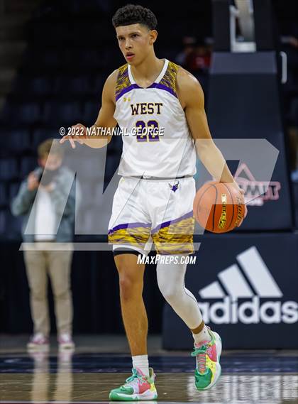 Thumbnail 1 in Omaha Central vs. Bellevue West (Metro Tournament) photogallery.