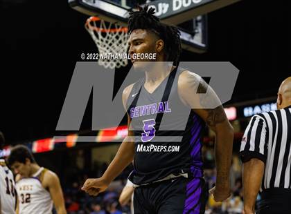 Thumbnail 3 in Omaha Central vs. Bellevue West (Metro Tournament) photogallery.