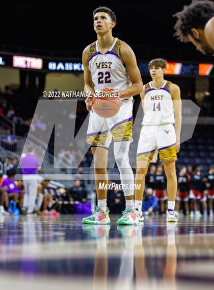 Thumbnail 2 in Omaha Central vs. Bellevue West (Metro Tournament) photogallery.