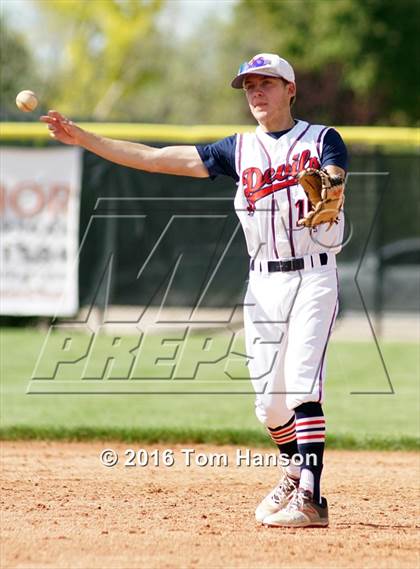 Thumbnail 1 in Manitou Springs vs. Kent Denver (CHSAA 3A Final 4) photogallery.