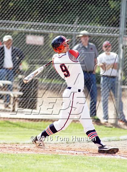 Thumbnail 3 in Manitou Springs vs. Kent Denver (CHSAA 3A Final 4) photogallery.