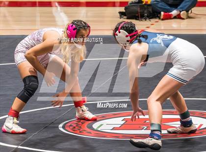Thumbnail 2 in HHSAA State Championships photogallery.
