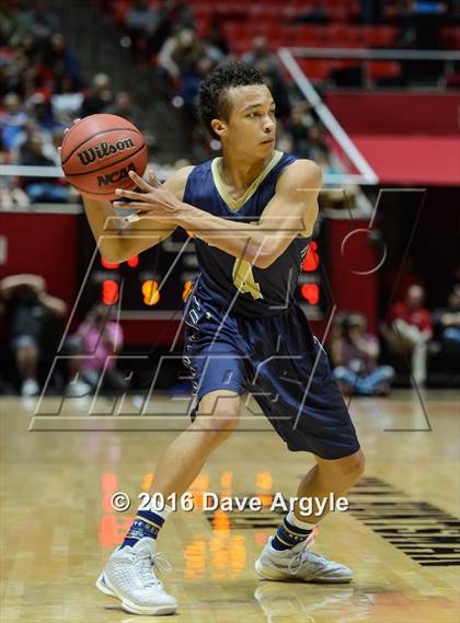 Thumbnail 2 in Westlake vs. Copper Hills (UHSAA 5A Semifinal) photogallery.