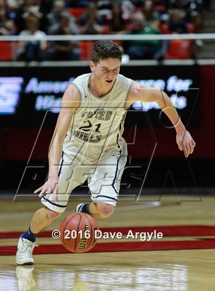 Thumbnail 3 in Westlake vs. Copper Hills (UHSAA 5A Semifinal) photogallery.