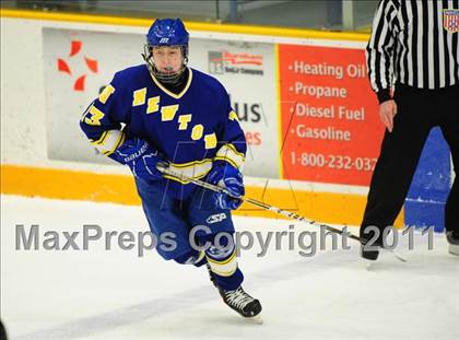 Thumbnail 1 in Newtown vs. Watertown/Pomperaug (SWC Semifinal) photogallery.
