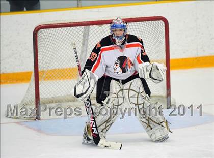 Thumbnail 3 in Newtown vs. Watertown/Pomperaug (SWC Semifinal) photogallery.